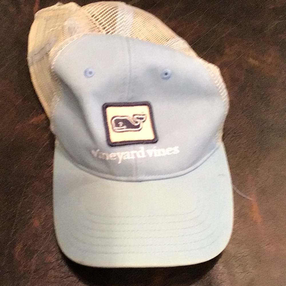 Vineyard Vines Light Blue Whale Patch Mesh Trucker hat baseball cap hat